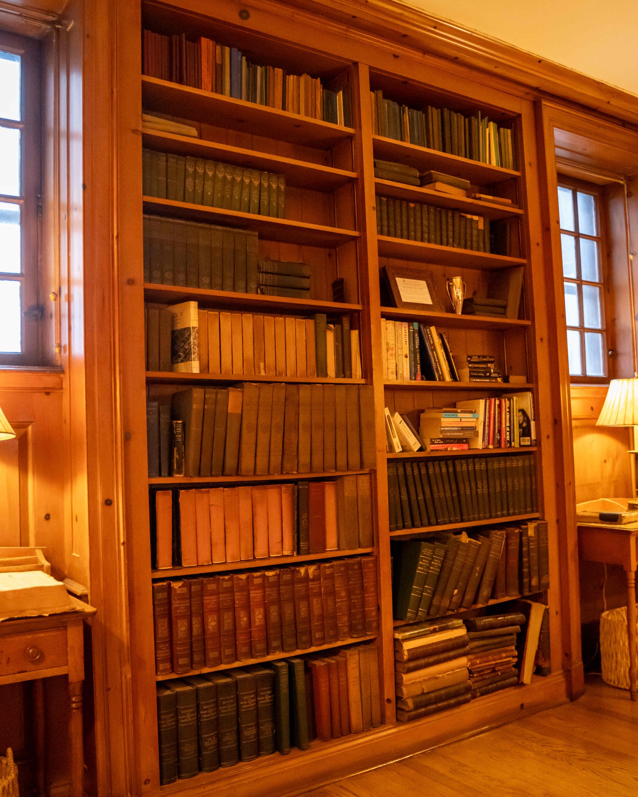 Fort Schuyler Club Library