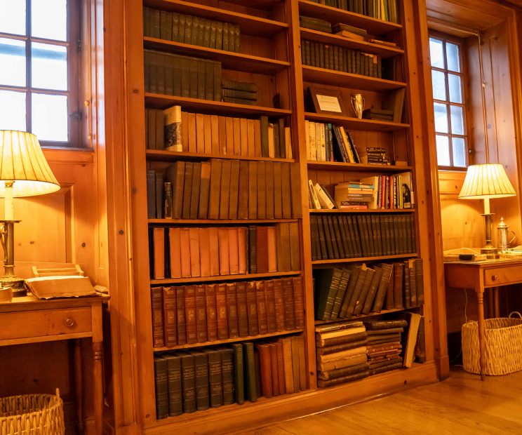 Fort Schuyler Club Library