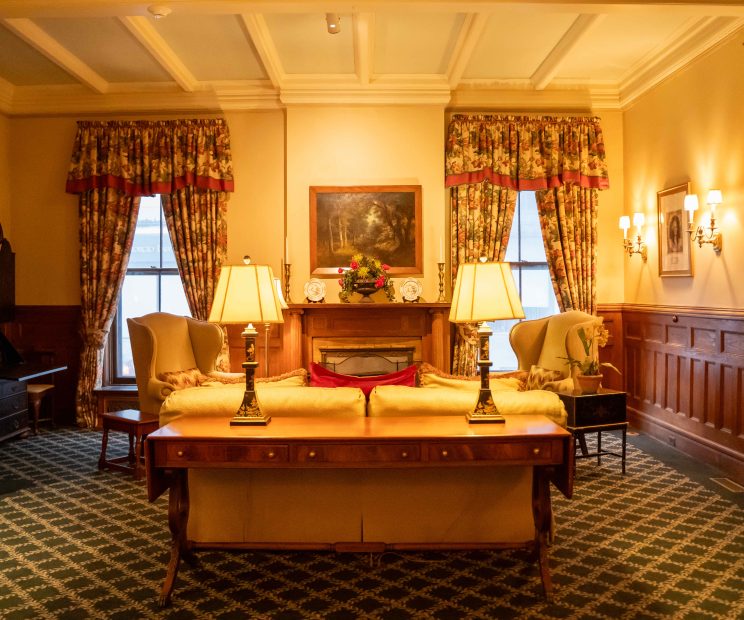 Fort Schuyler Club Reading Room